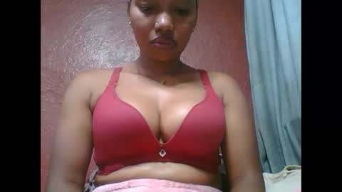 loveinlife750427 online show from November 16, 4:40 am