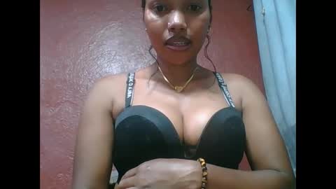 loveinlife750427 online show from November 24, 8:58 am