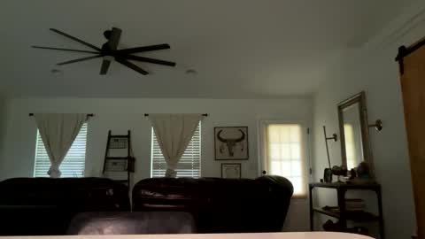 Love online show from September 19, 11:05 pm