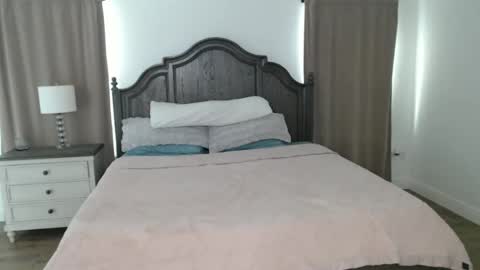 Love online show from November 19, 7:14 pm