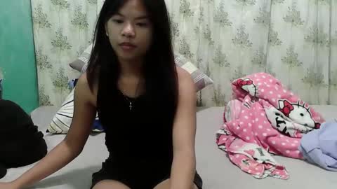 lovellypussy4u online show from December 5, 2:58 pm