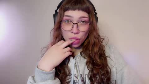 Snapshot of lovelorn_ chatting on January 12, 4:29 pm Elsa online show from January 12, 4:29 pm