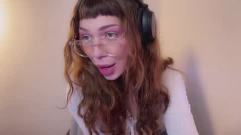 Snapshot of lovelorn_ chatting on January 14, 8:20 am Elsa online show from January 14, 8:20 am