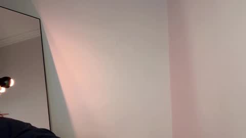 Snapshot of lovelorn_ chatting on February 21, 3:45 am Elsa online show from February 21, 3:45 am