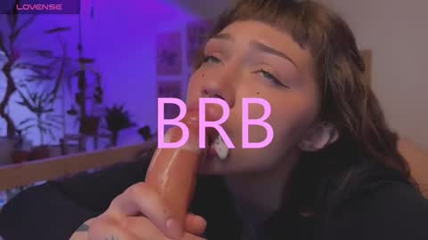 Snapshot of lovelorn_ chatting on September 10, 6:57 am Elsa online show from September 10, 6:57 am