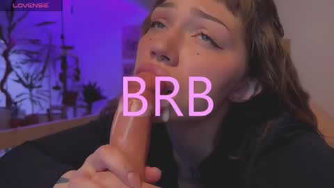 Snapshot of lovelorn_ chatting on September 15, 2:44 am Elsa online show from September 15, 2:44 am