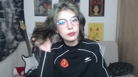 Cassie online show from February 8, 9:46 am