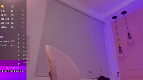 Emma online show from October 3, 1:19 pm