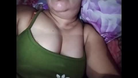 lovely_orchid online show from October 8, 9:51 am