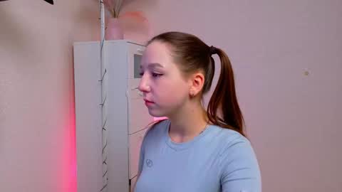 Lolly online show from October 14, 1:50 am