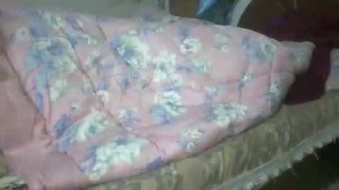 Snapshot of lovely_sweet_girl chatting on December 31, 1:57 am katrina follow me guys online show from December 31, 1:57 am