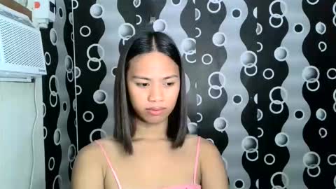 lovely_yvoneslutty online show from September 12, 1:17 am
