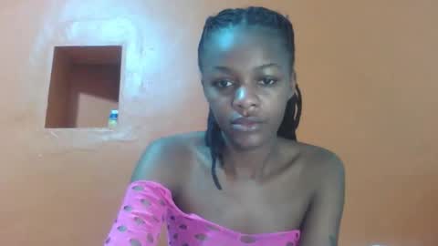 Lovely yvonne online show from November 16, 4:12 pm