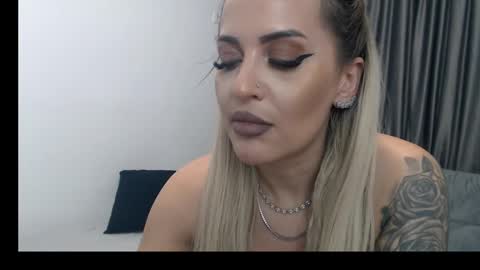 Snapshot of lovelyblondyxxx chatting on March 7, 3:40 am PrAllinXXXa online show from March 7, 3:40 am