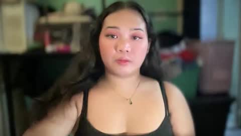 Snapshot of lovelyhot_christinexx chatting on December 16, 6:57 pm Christine online show from December 16, 6:57 pm