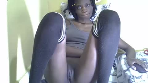 lovelymee2 online show from September 30, 11:10 pm