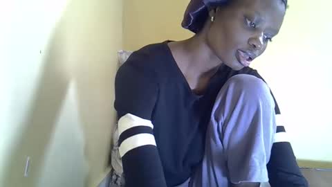 Snapshot of lovelymee2 chatting on October 26, 7:03 am lovelymee2 online show from October 26, 7:03 am