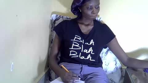 lovelymee2 online show from October 26, 8:15 pm