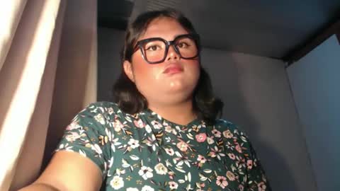 lovely online show from December 28, 2:53 pm