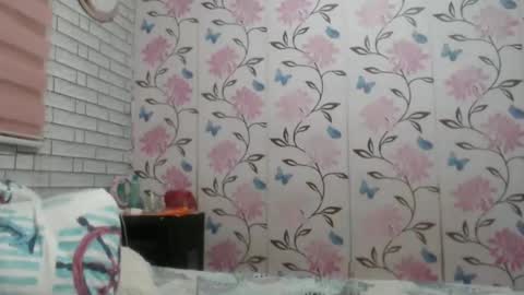 Angelquey online show from December 10, 6:54 am