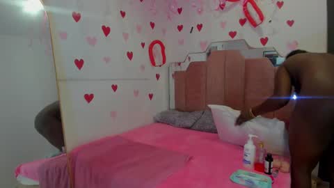 L O V E  online show from February 17, 12:16 pm