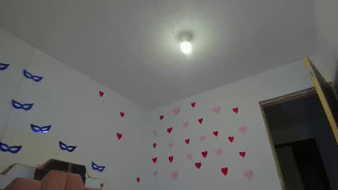 L O V E  online show from March 4, 12:12 pm