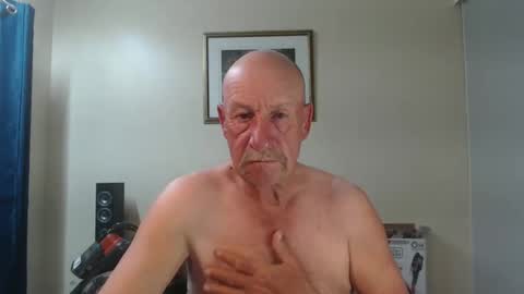 Snapshot of lovesblackazz chatting on January 24, 7:51 am Lovesblackazz online show from January 24, 7:51 am