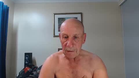 Snapshot of lovesblackazz chatting on October 7, 10:23 am Lovesblackazz online show from October 7, 10:23 am