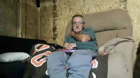 just here to have fun and cum online show from November 2, 12:29 pm