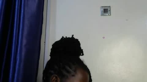 loveslut_ online show from October 19, 4:07 pm