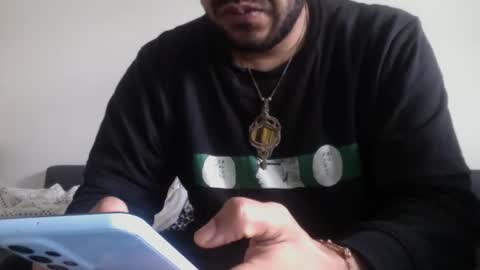 Snapshot of lovesounddistortion25 chatting on October 15, 10:59 am lovesounddistortion25 online show from October 15, 10:59 am