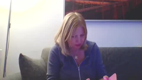 Snapshot of lovestar544963 chatting on January 21, 7:17 pm Marlyn online show from January 21, 7:17 pm