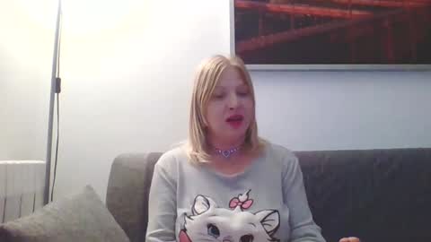 Snapshot of lovestar544963 chatting on January 23, 11:05 pm Marlyn online show from January 23, 11:05 pm