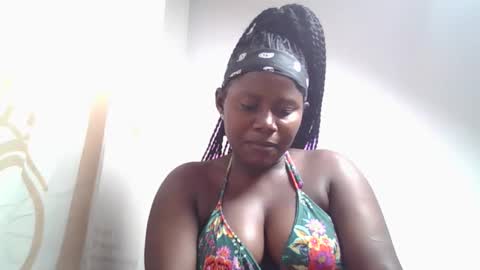 lovie_paula online show from October 13, 7:19 am