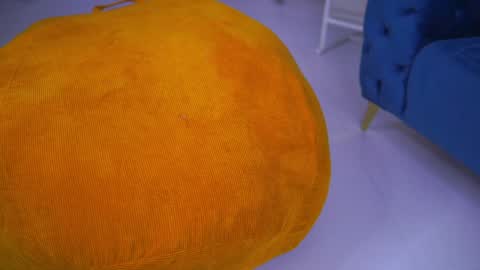 Nora online show from January 27, 7:45 am