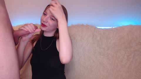 Snapshot of lovirss chatting on December 4, 10:19 pm lovirss online show from December 4, 10:19 pm