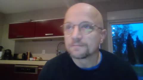 Espigle online show from December 4, 7:17 am