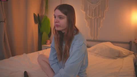 Snapshot of lu__lane chatting on October 16, 8:04 am Lu 3 online show from October 16, 8:04 am