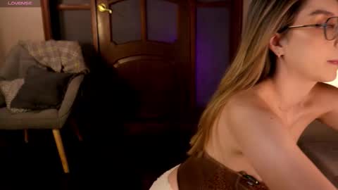  ---Goys incredible photographs online show from October 28, 1:03 pm