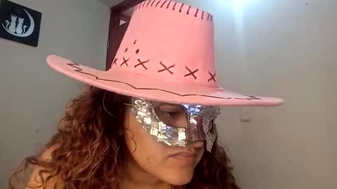 luana363 online show from October 16, 2:51 pm