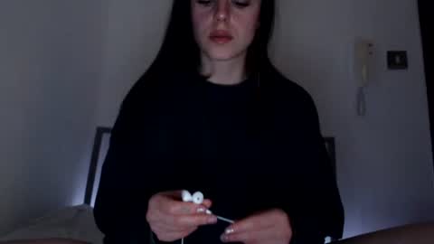 luana online show from December 18, 10:24 pm