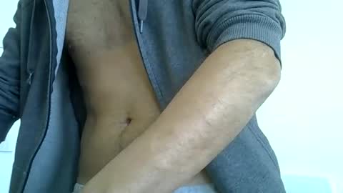 Snapshot of luca2828 chatting on October 28, 9:13 am luca2828 online show from October 28, 9:13 am