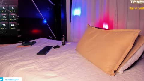 Luca Ferrer online show from December 6, 6:15 am