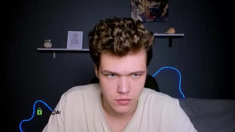 Snapshot of lucas_long_ chatting on September 25, 12:53 pm lucas_long_ online show from September 25, 12:53 pm