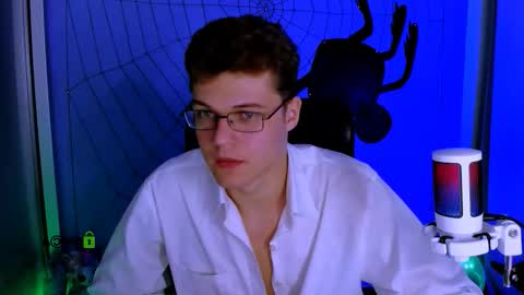 Snapshot of lucas_long_ chatting on October 23, 7:01 pm lucas_long_ online show from October 23, 7:01 pm