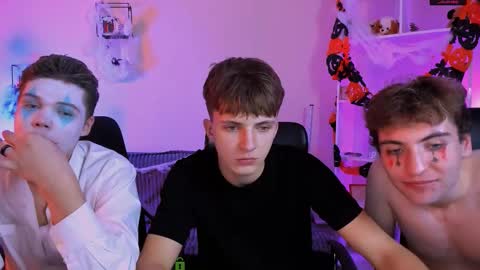 Snapshot of lucas_long_ chatting on October 31, 9:27 pm lucas_long_ online show from October 31, 9:27 pm