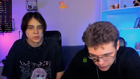 Snapshot of lucas_long_ chatting on November 5, 9:42 am lucas_long_ online show from November 5, 9:42 am