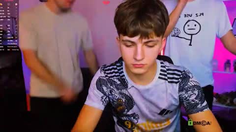 Snapshot of lucas_long_ chatting on November 13, 8:30 pm lucas_long_ online show from November 13, 8:30 pm