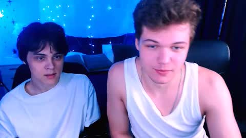 Snapshot of lucas_long_ chatting on November 22, 10:36 am lucas_long_ online show from November 22, 10:36 am