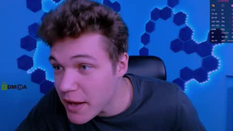 Snapshot of lucas_long_ chatting on November 25, 9:53 am lucas_long_ online show from November 25, 9:53 am